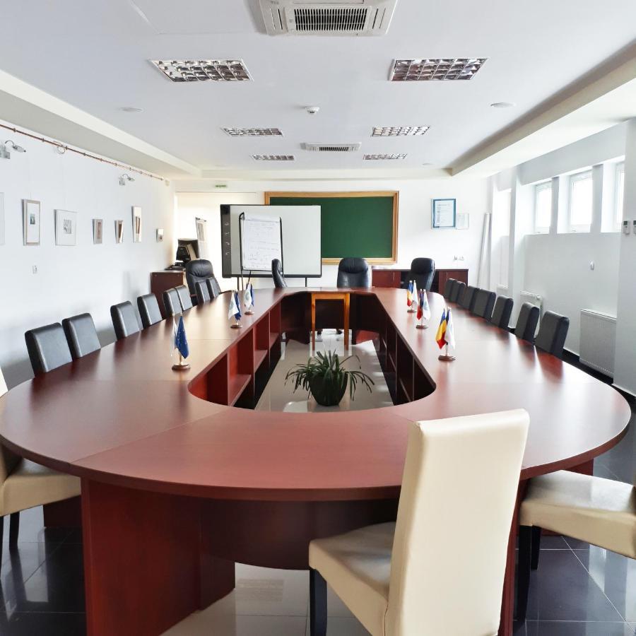 Hostel Cppi Vest Buşteni Εξωτερικό φωτογραφία